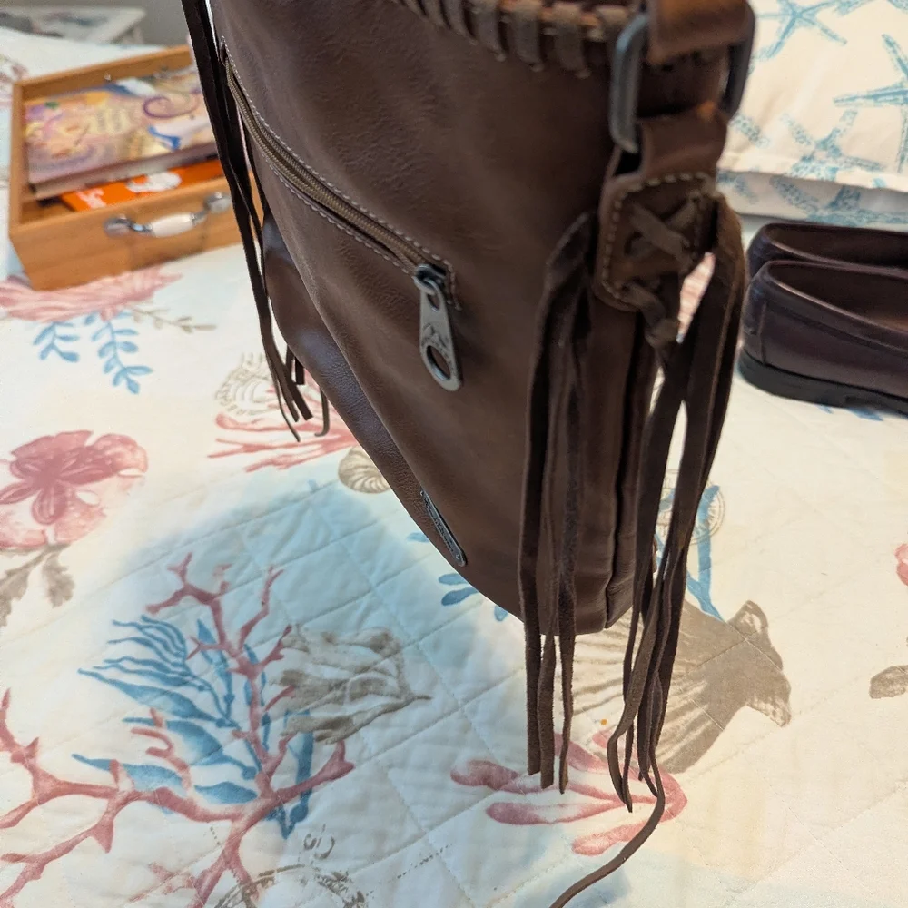 MONTANA WEST Fringed Tooled Leather Crossbody Bag in Brown - Picture 8 of 8